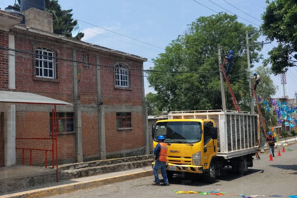 Trabajos en conjunto con CFE para procedimientos sin demora